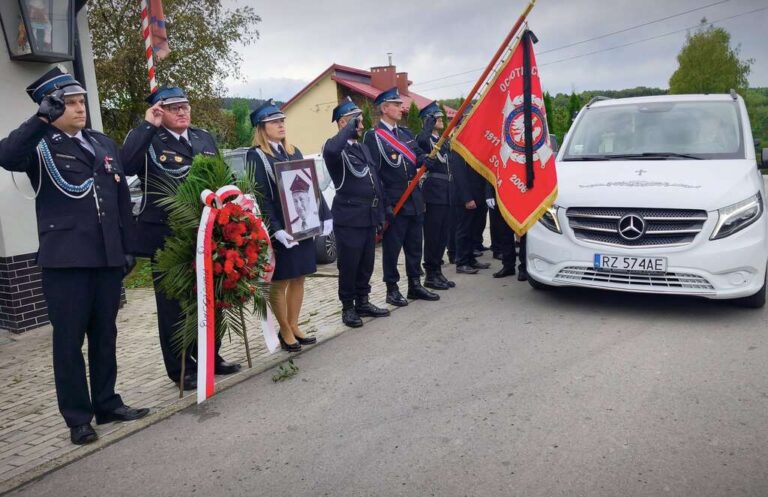 Ostatna droga ś.p. Wiesława Lechwara z Sowiny