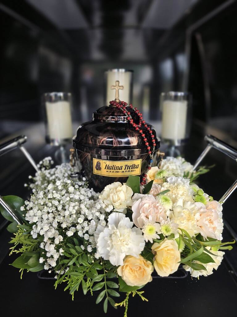 Przygotowanie urny i certyfikatu po kremacji – Feniks Jasło