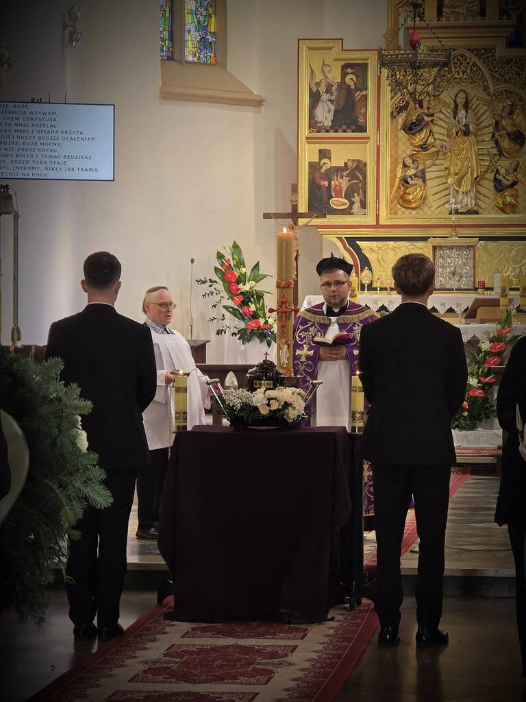 Dyskretna i godna kremacja w Jaśle – Zakład Pogrzebowy Feniks