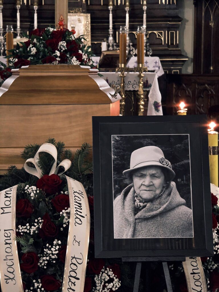 Żegnamy śp. Eleonorę Cieniek